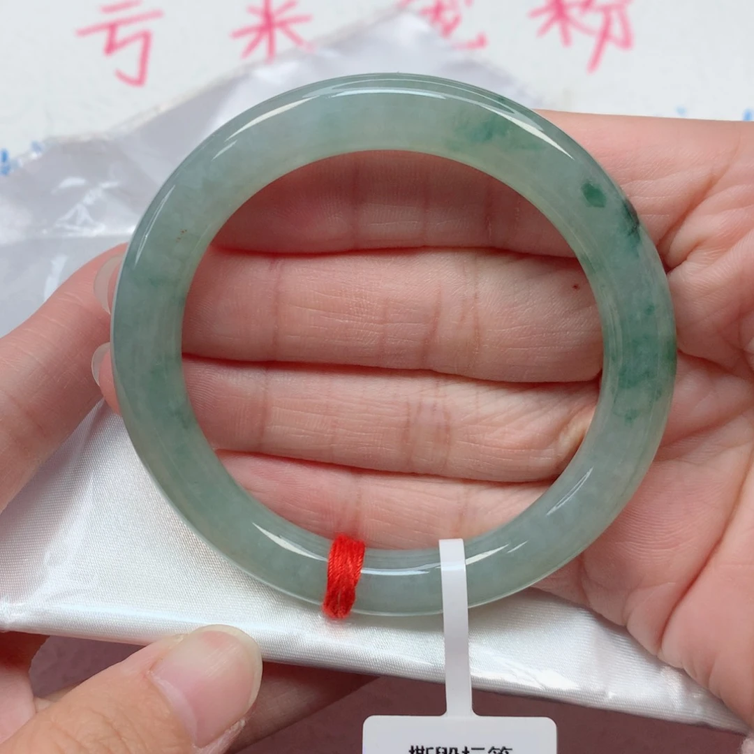 翡翠手镯未镶嵌53圆条