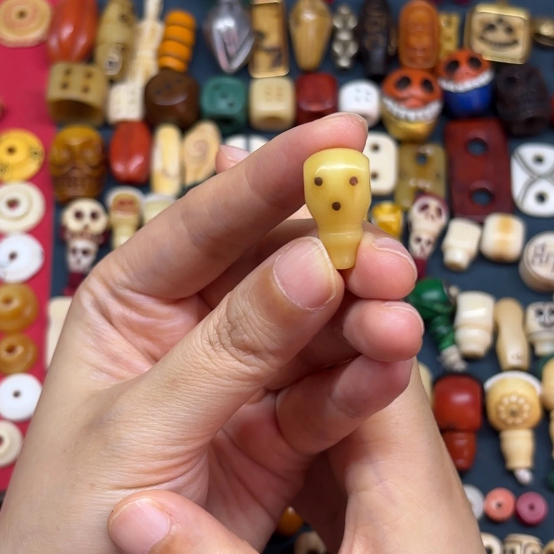 配饰等都会造成影响而影响他人