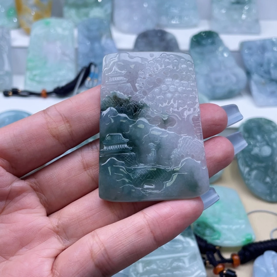 不***问翡翠未镶嵌颈饰牌子