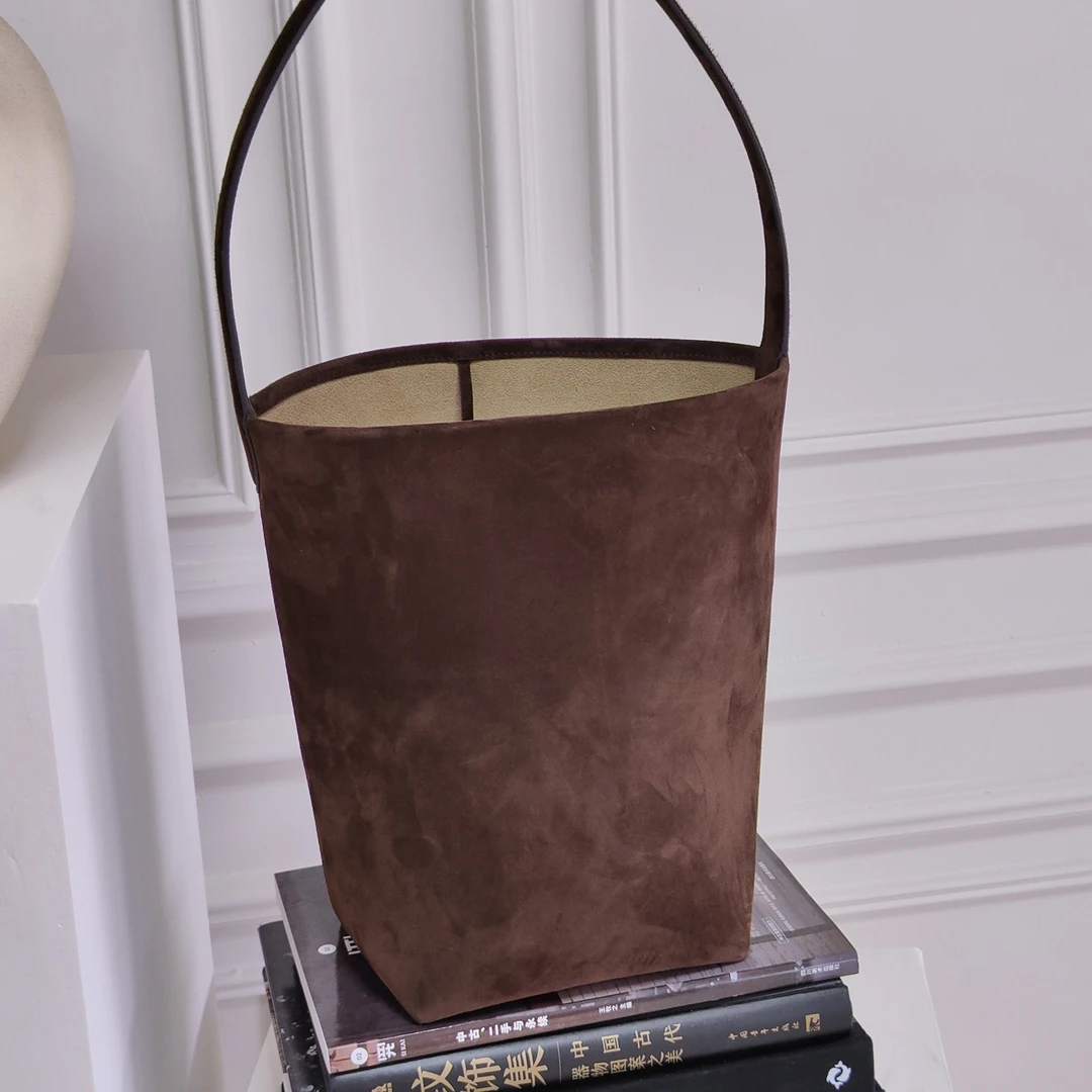 三笙鱼SANSHENGYU 【ROW风 反绒水桶单肩包】——设计师风格系列