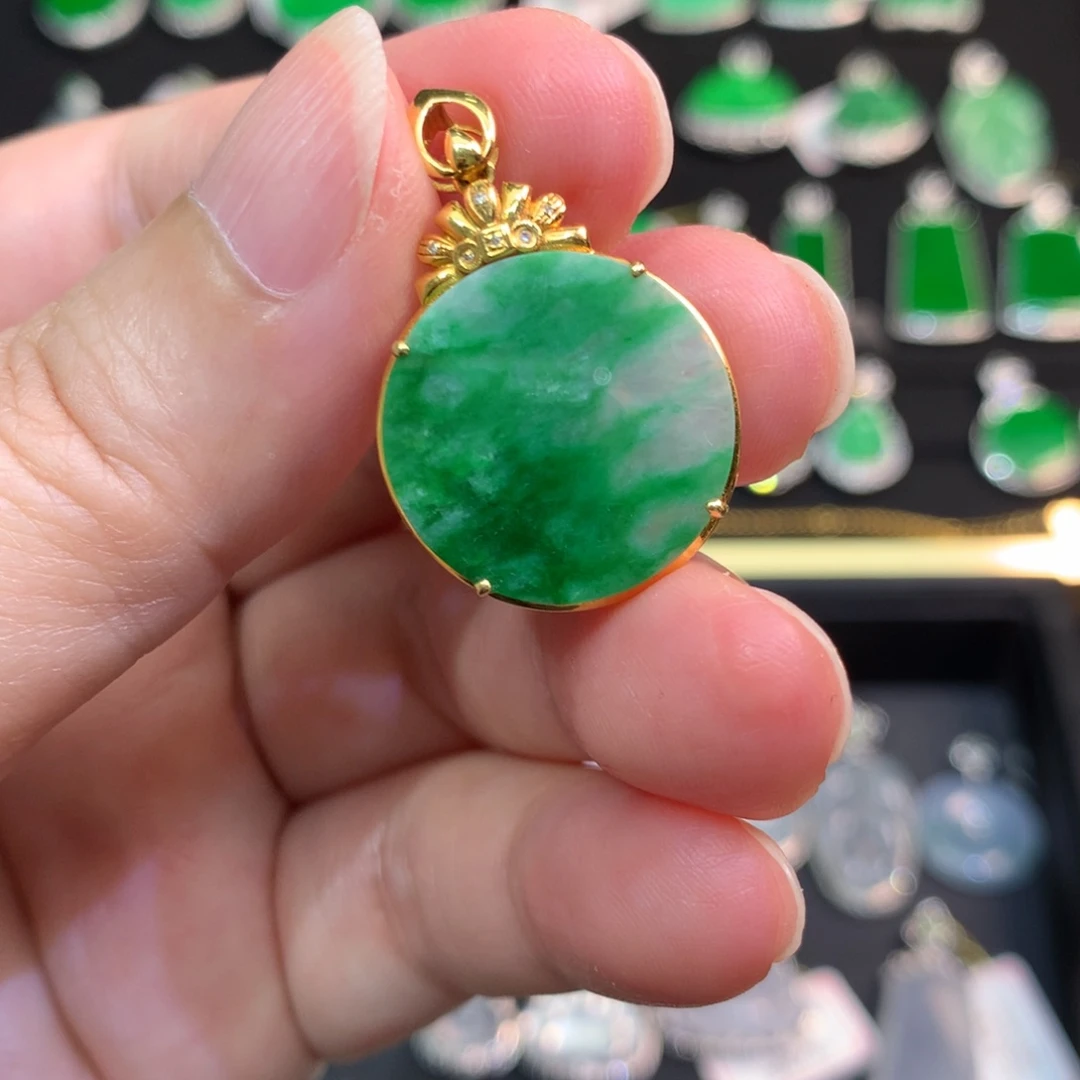 吊坠(不含链)18K金镶嵌翡翠有石纹