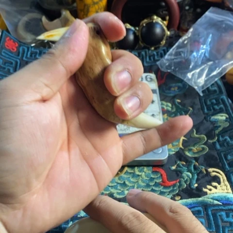 寻呼台的人都知道他的