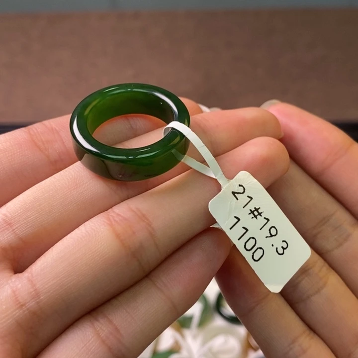 和田玉未镶嵌戒指