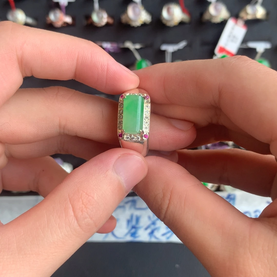 定制翡翠未镶嵌天然a货翡翠