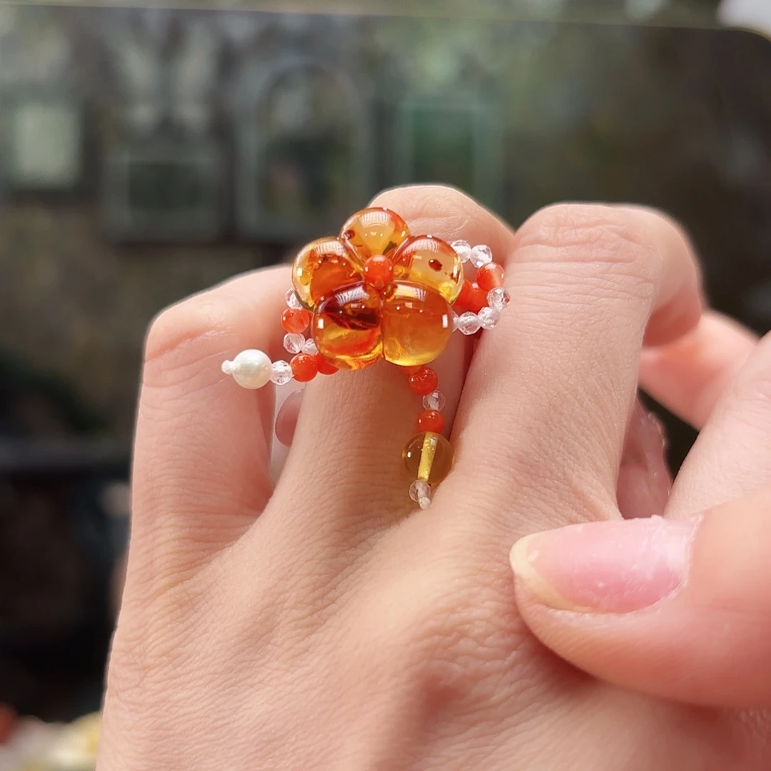 未镶嵌颈饰琥珀琥珀