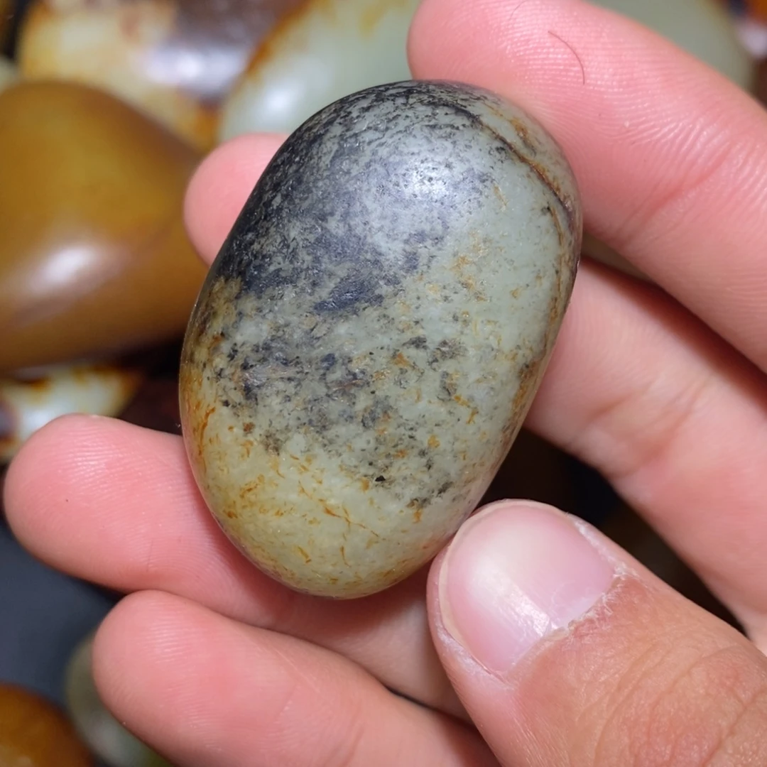 和田玉未镶嵌珠宝奇石