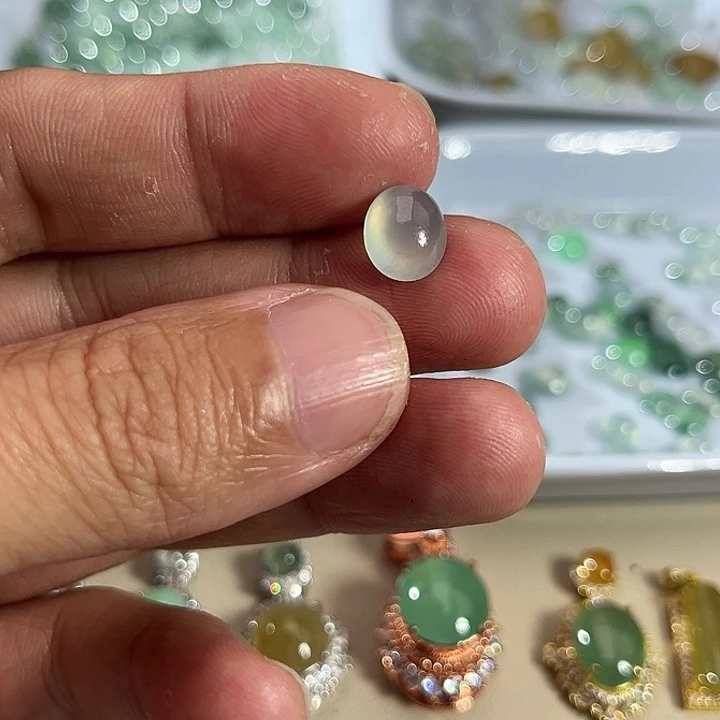 翡翠裸石缅料A货翡翠