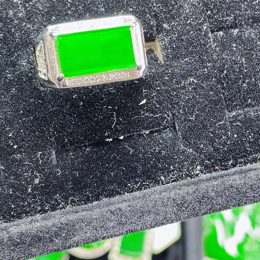 翡翠未镶嵌吊坠(不含链)7