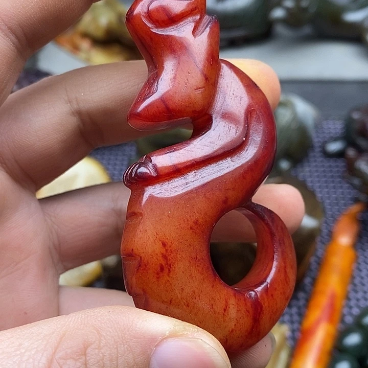 未镶嵌蛇纹石玉颈饰