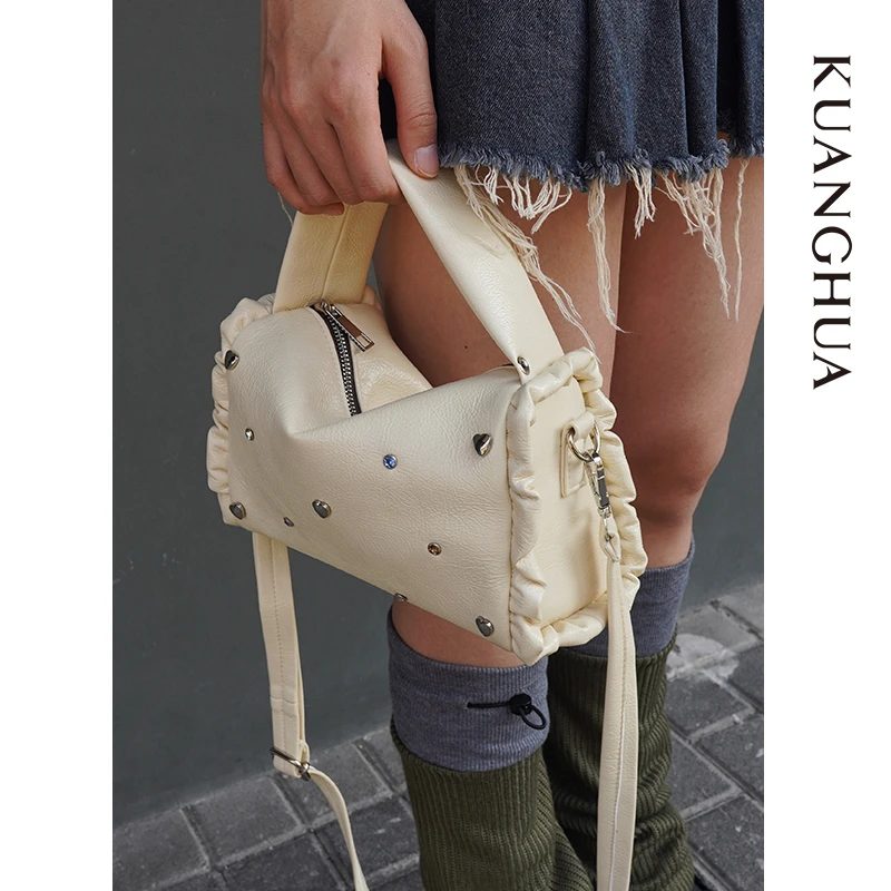 哐花原创2025新款高级感黄色枕头包手提斜挎包多巴胺女孩夏日穿搭