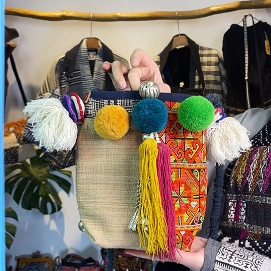 织绣手工制作包包