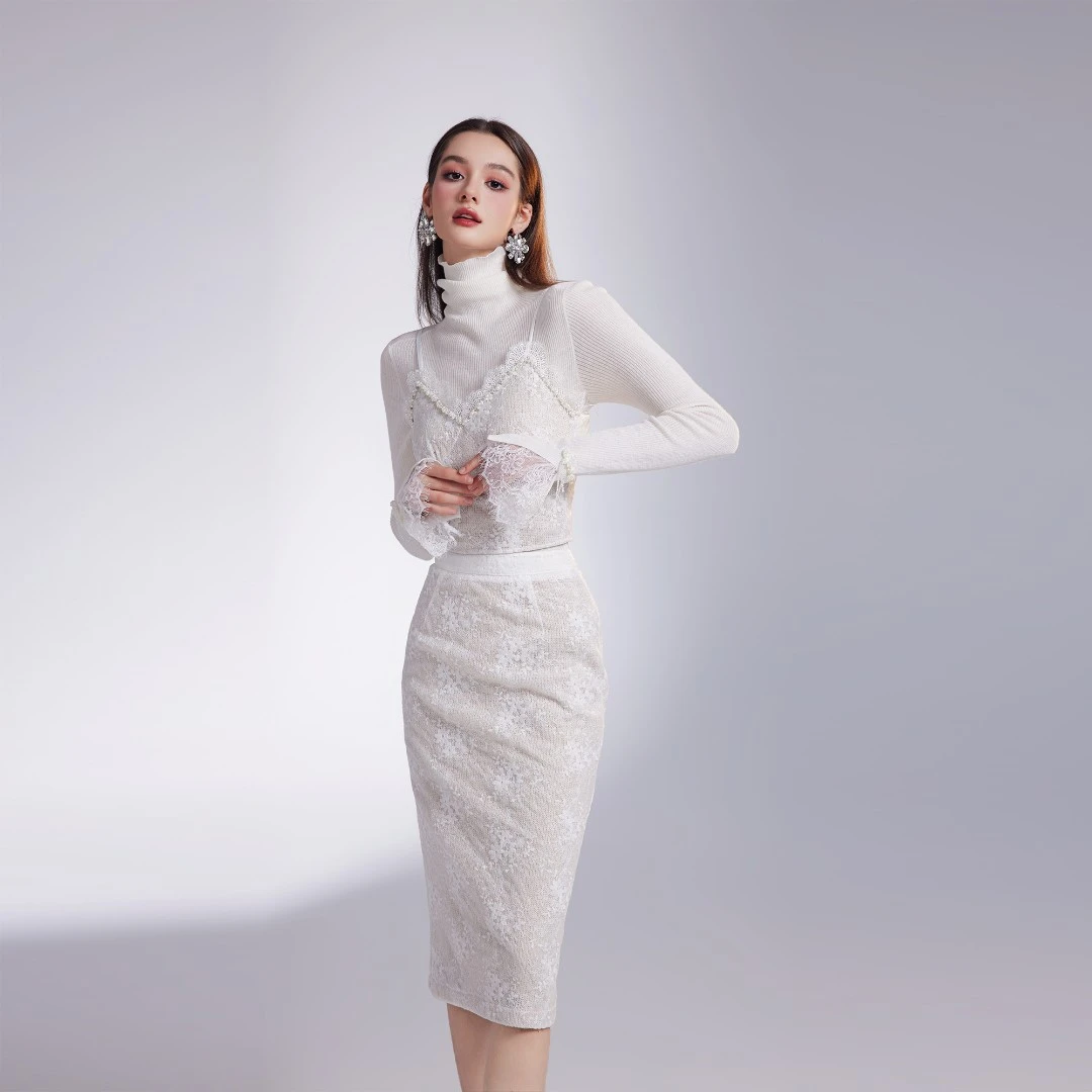 余潇潇【睡美人】配色花边保暖百搭系温柔风套装