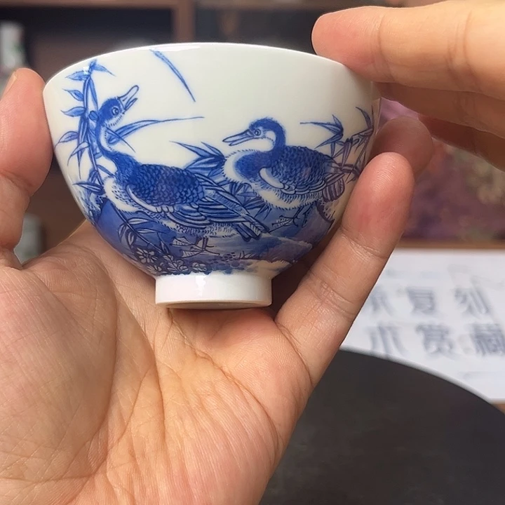 杯子青花芦雁纹鸡心杯