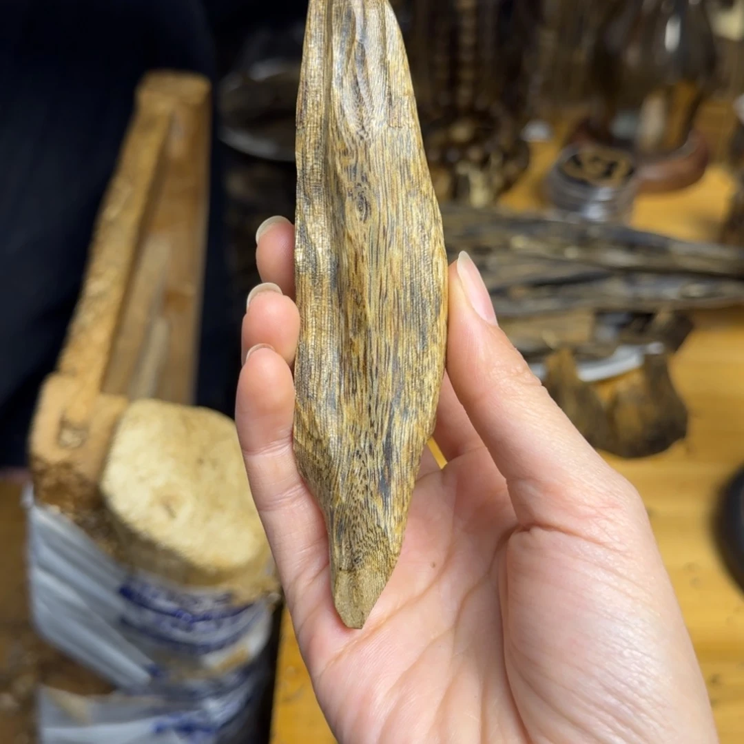 沉香沉香碎屑白棋品种块料20克