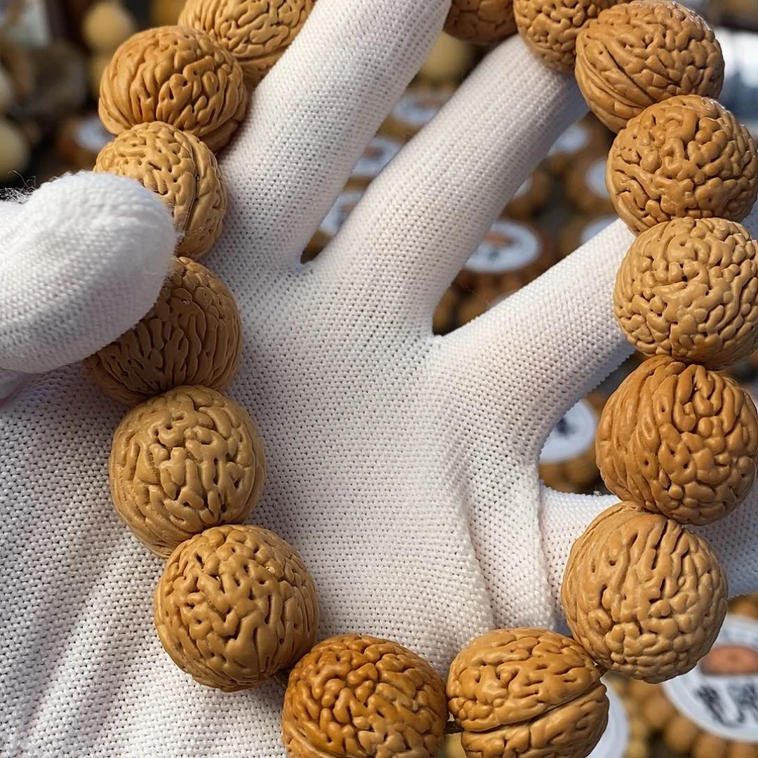 龙鳞纹大手持一个