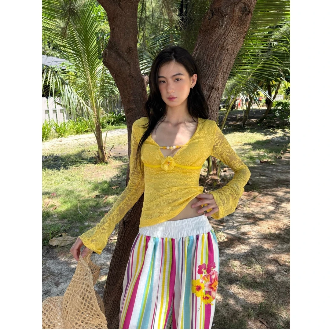 RunRunSweet原创 香芋紫色蕾丝紧身显瘦V领喇叭袖微透珠串上衣夏