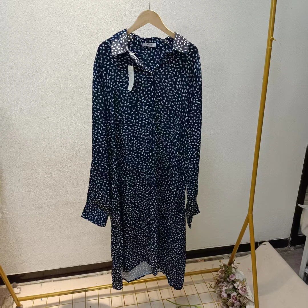 唯琳剪标   3仓P1-7-3839款   蓝色点点长款衬衫