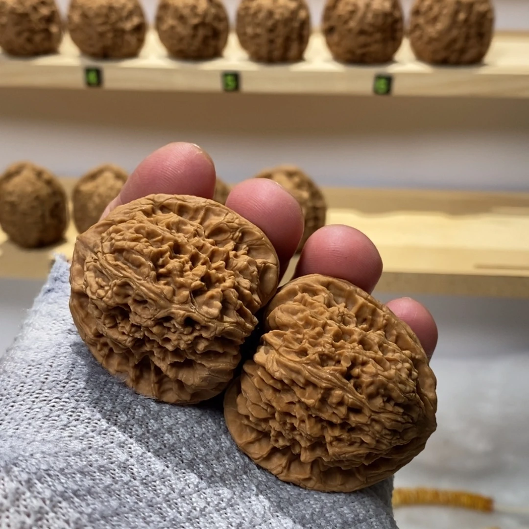 吊坠文玩核桃41尺寸全品南疆石三角