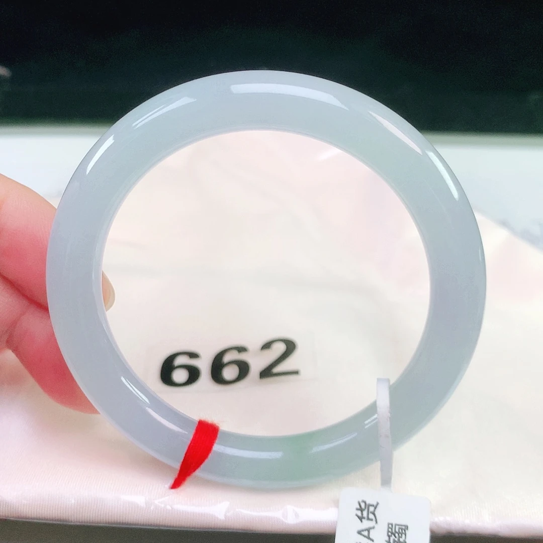 未镶嵌手镯（圆镯）翡翠662