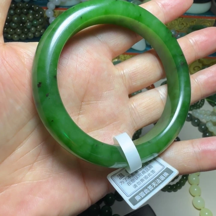 未镶嵌手镯和田玉（碧玉）