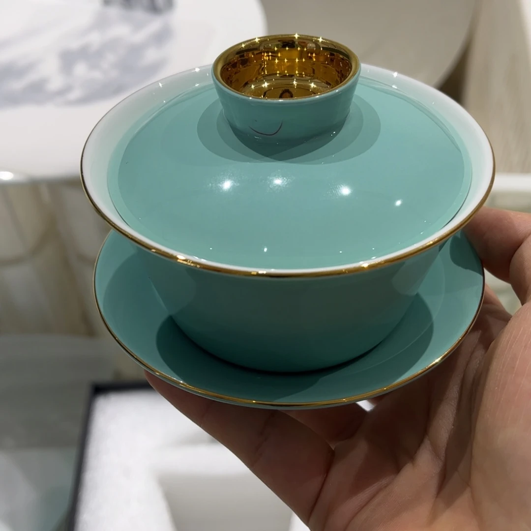 瓷片梅子青盖碗合格品