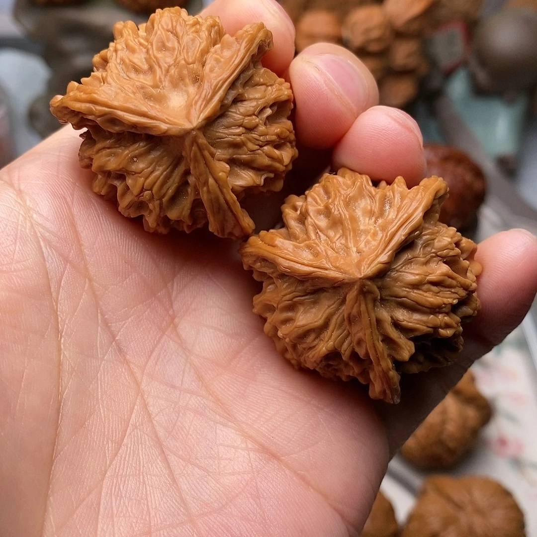 把件文玩核桃三棱