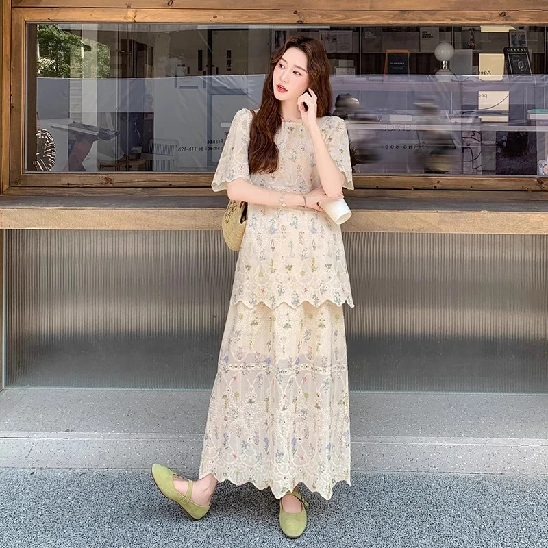 杏色碎花休闲套装女夏季2025新款法式温柔风松弛感半身裙子两件套