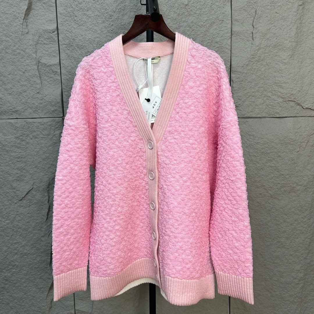 99新 FENDI/芬迪 粉红色压花粘胶纤维开衫 42码 ys000836