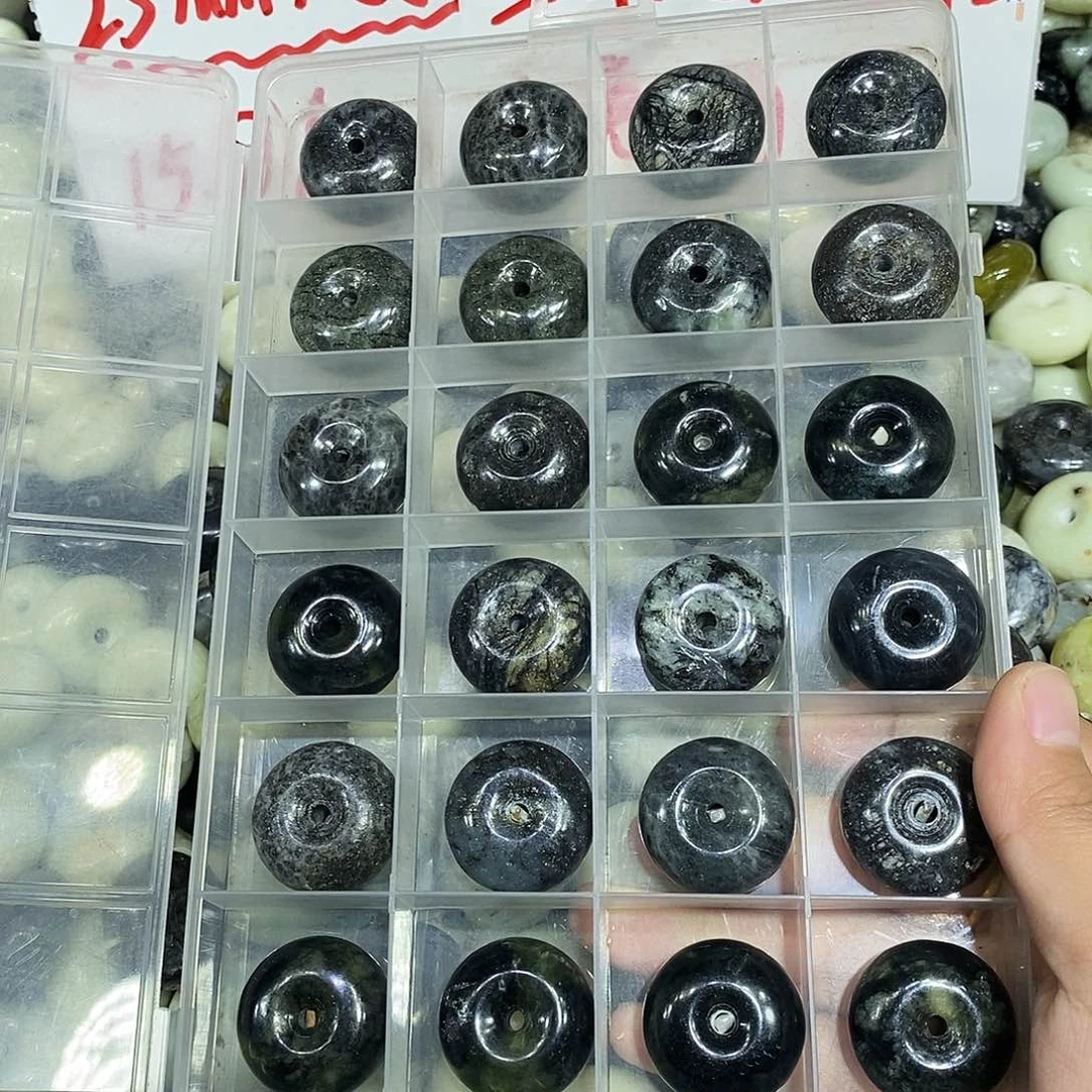 合金蛇纹石玉颈饰334