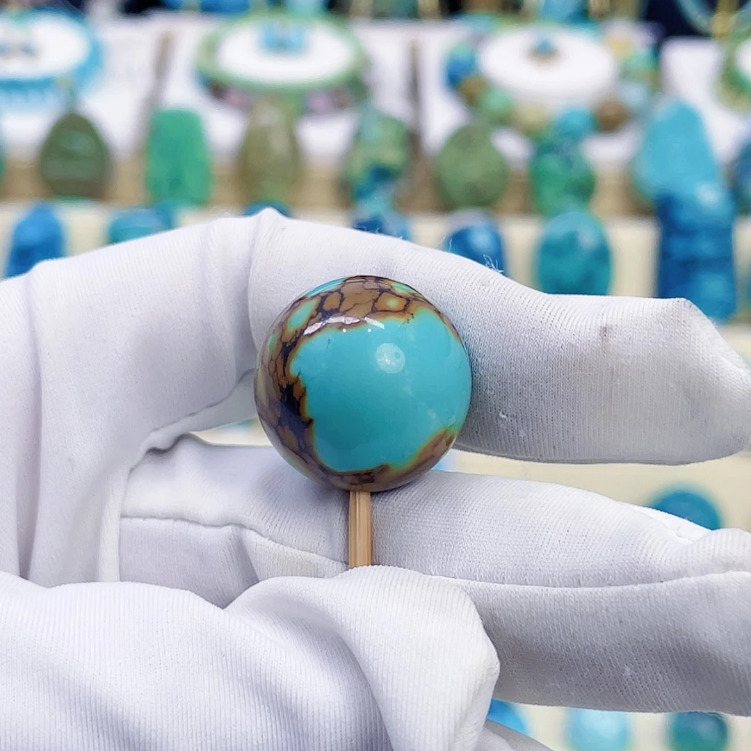 绿松石未镶嵌颈饰