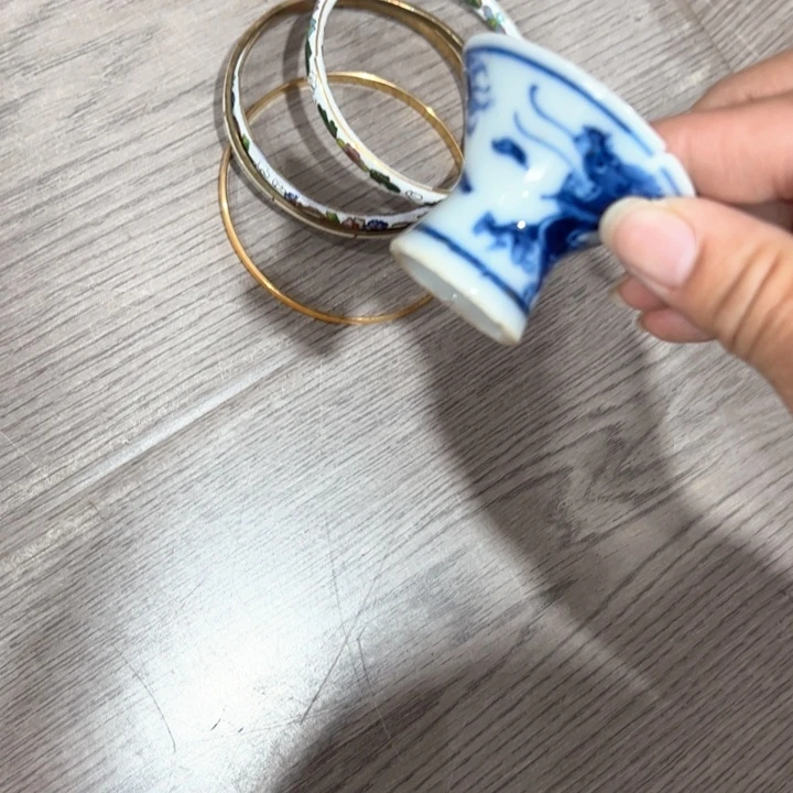 郭**，新亿阁杂项无售后