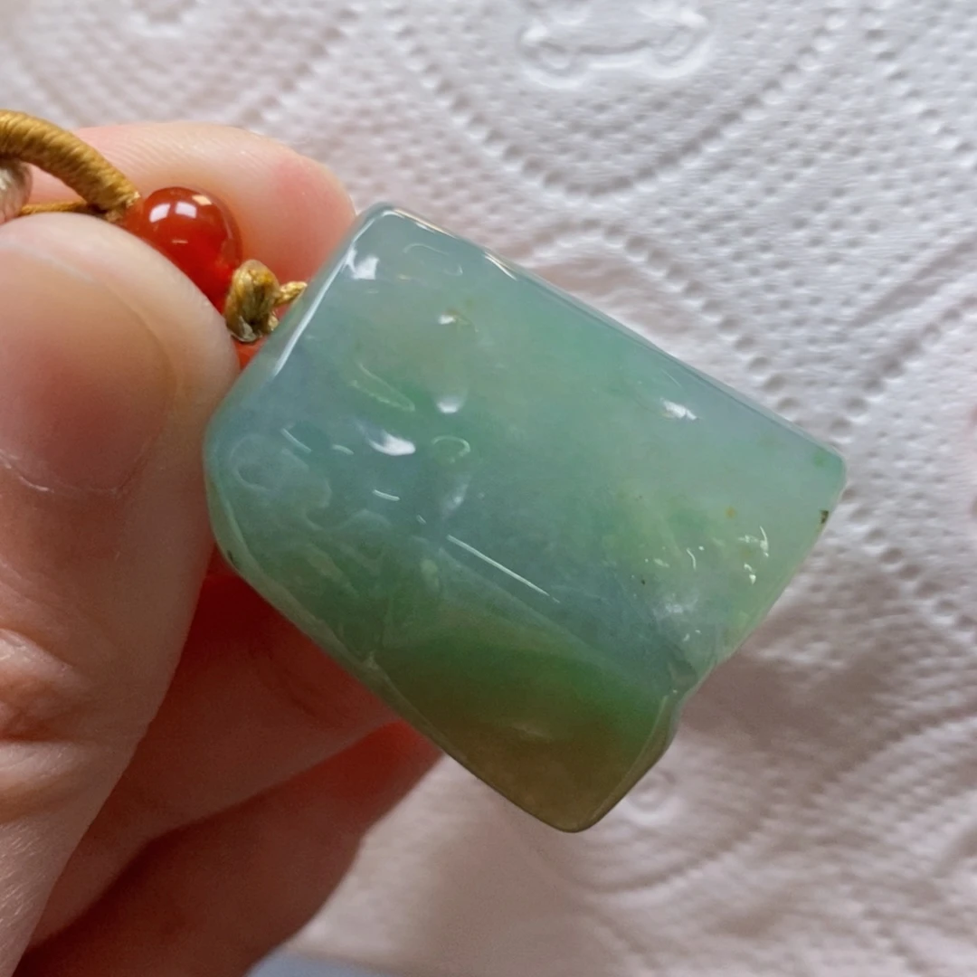 【闪购商品】翡翠吊坠(不含链)未镶嵌2880