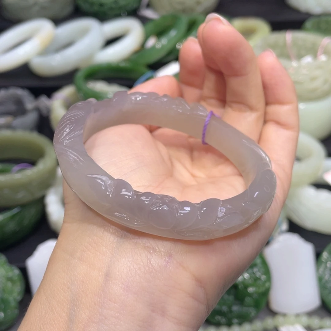 和田玉手镯未镶嵌82