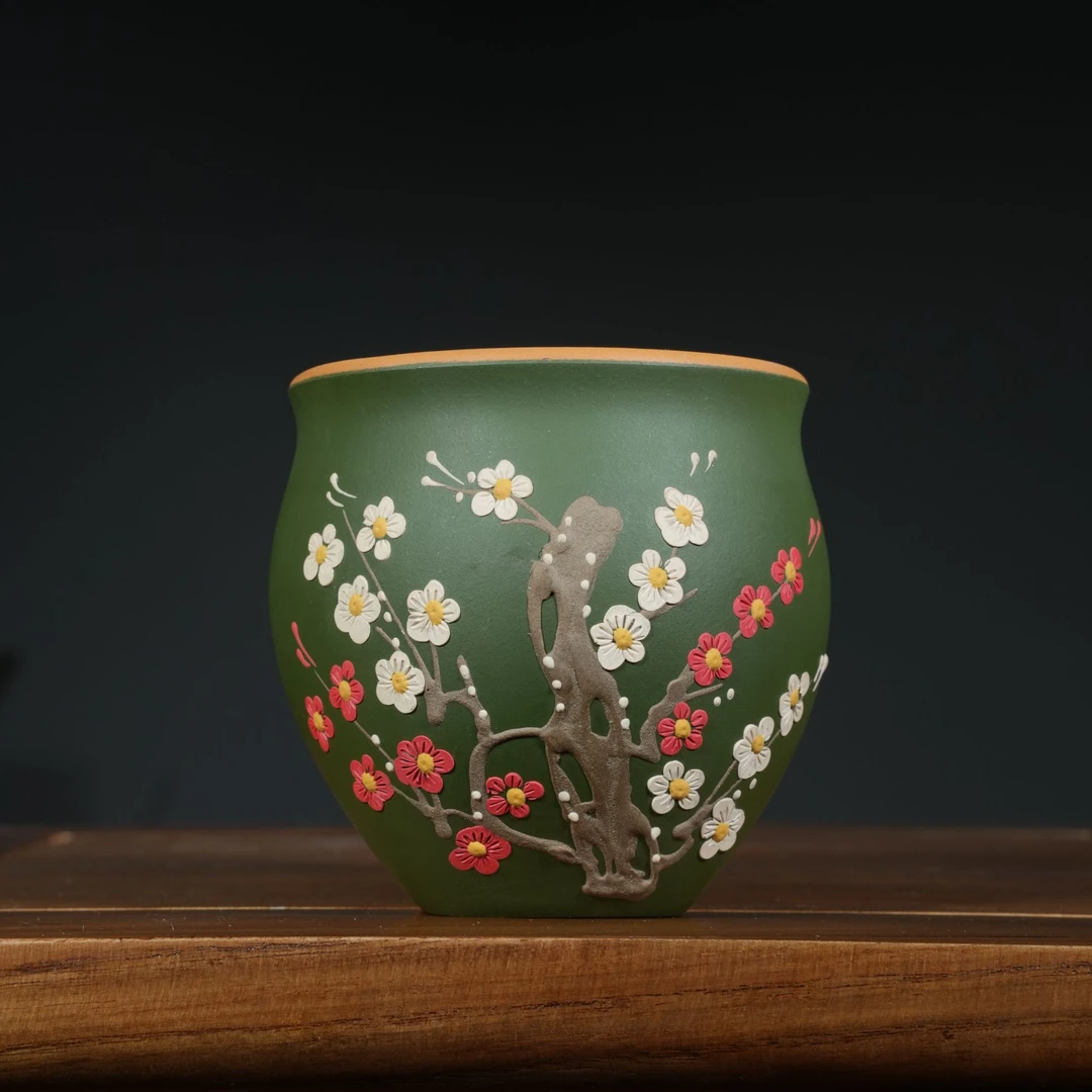 宜兴原矿黄金朱泥粉绿泥堆绘梅花紫砂手工主人杯容量180CC