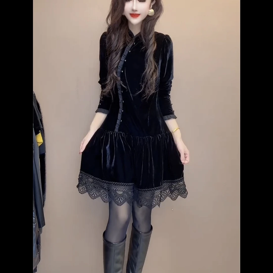 新款丝绒拼接蕾丝菲菲边扣款连衣裙