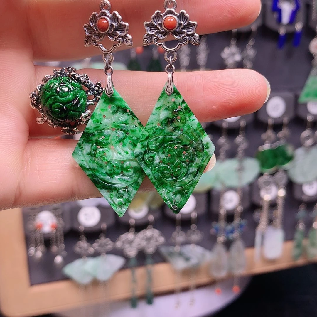 晨***束翡翠银S925镶嵌耳饰