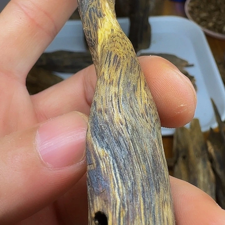 沉香沉香碎屑10 克