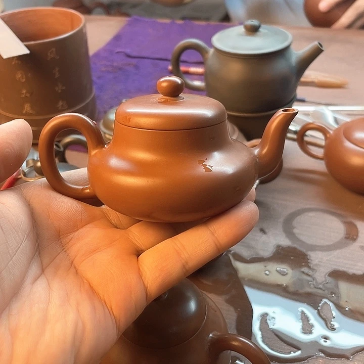 广西钦州坭兴陶君德