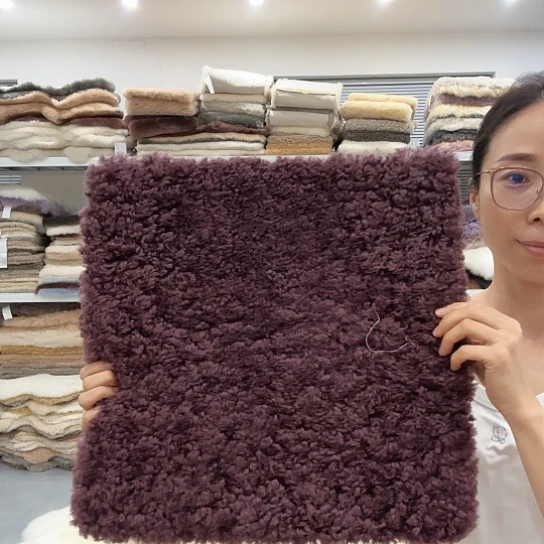 羊毛桑葚紫色卷毛40厘米方形