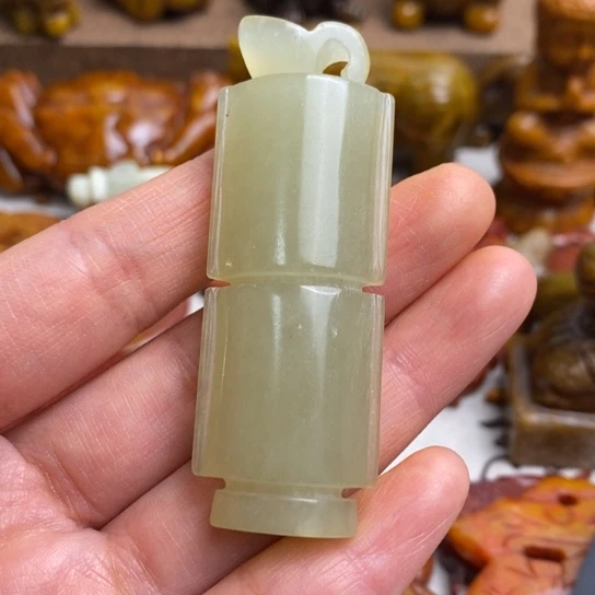 蛇纹石玉未镶嵌颈饰84