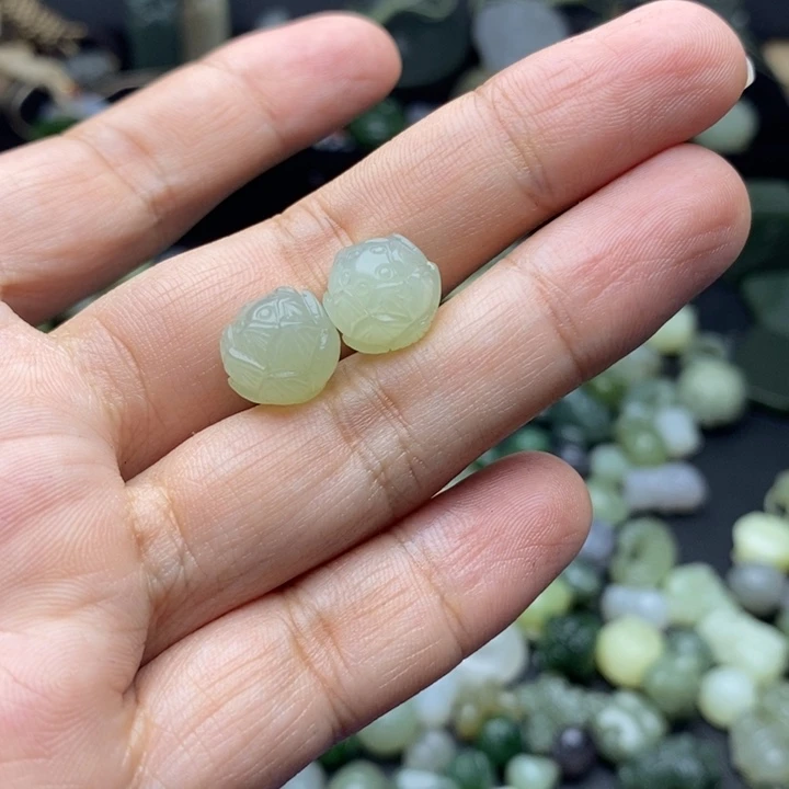 ｛***｝和田玉未镶嵌颈饰