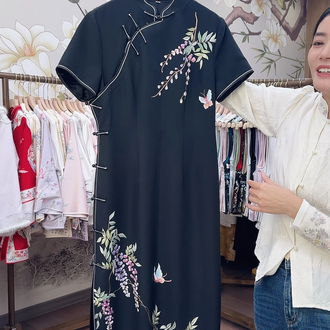 刺绣2号。旗袍。胸96腰80臀109