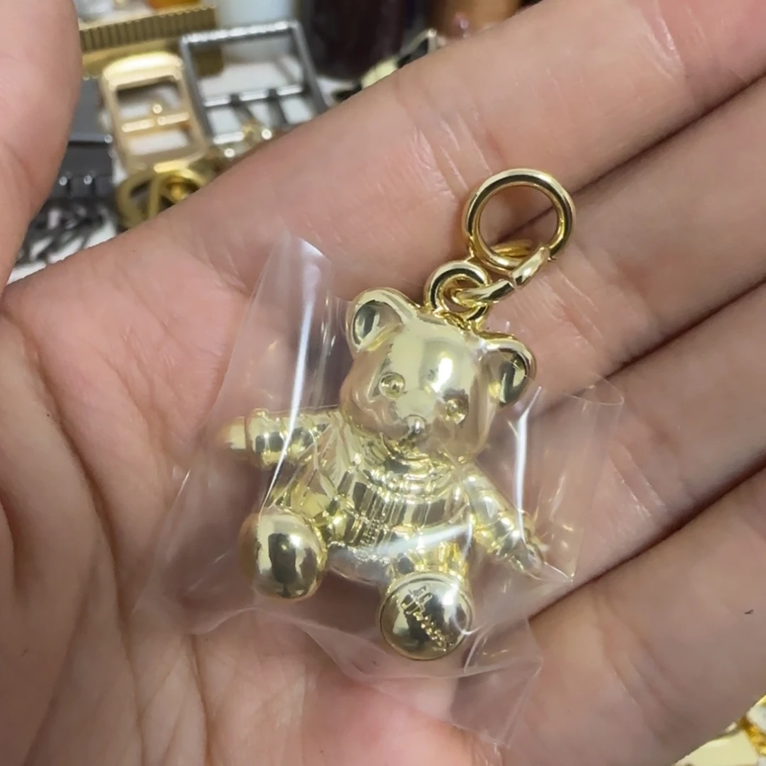 金色小熊挂件10元5个.