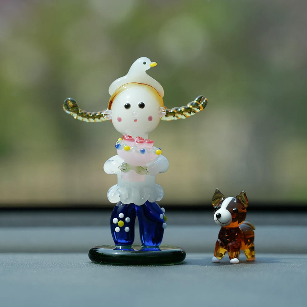 淄博琉璃手作可爱双马尾捧花小女孩车载桌面摆件公仔创意生日礼物