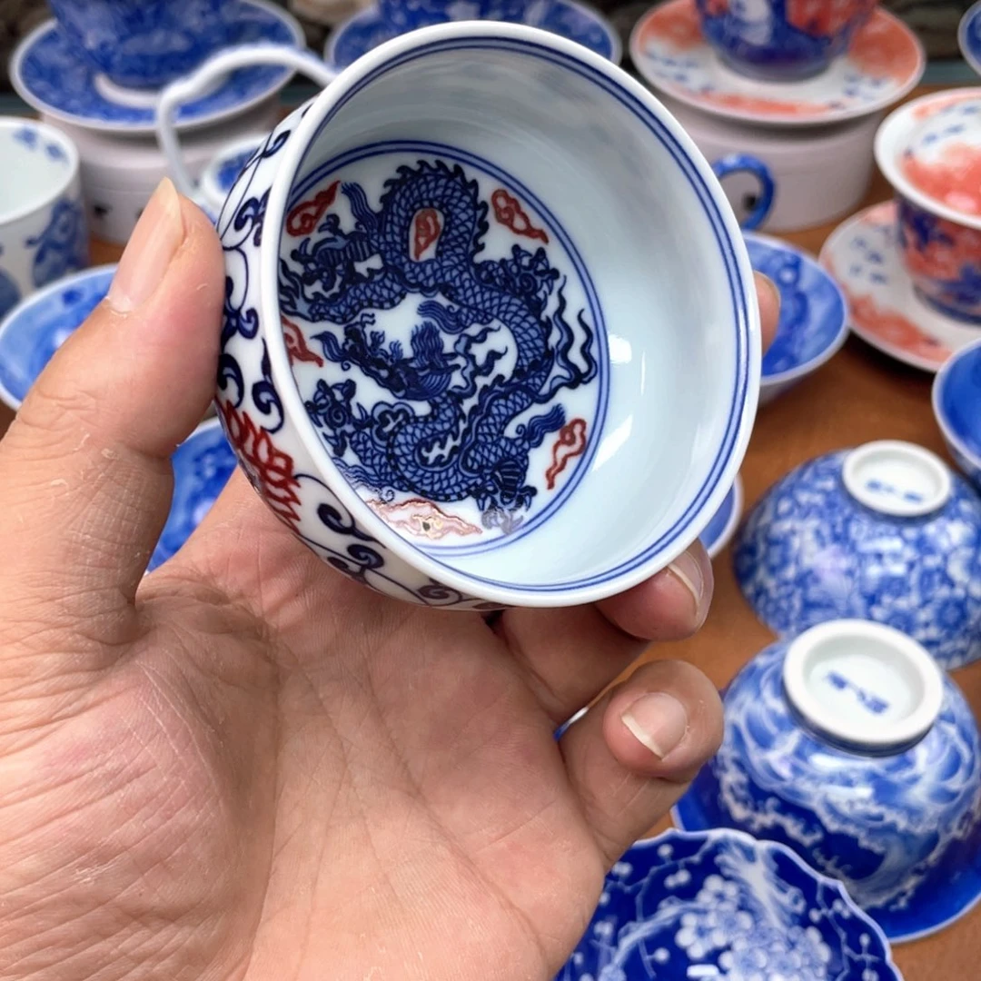 青花釉里红  龙纹缠枝莲炉式杯