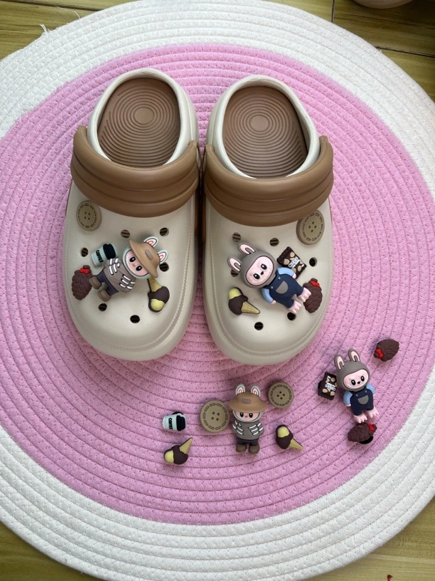 2025洞洞鞋EVA轻软防滑包头沙滩鞋