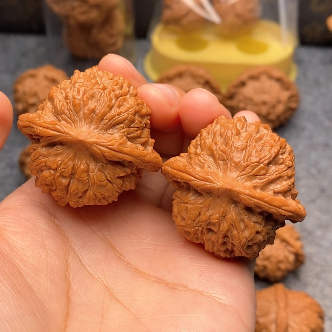 文玩核桃把件血麒麟41全品