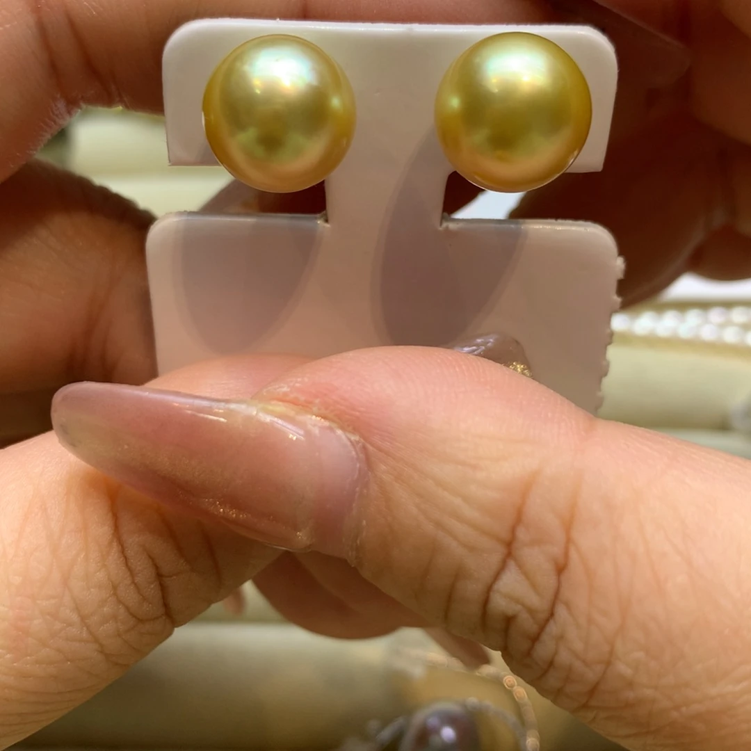 18K金镶嵌耳饰海水珍珠
