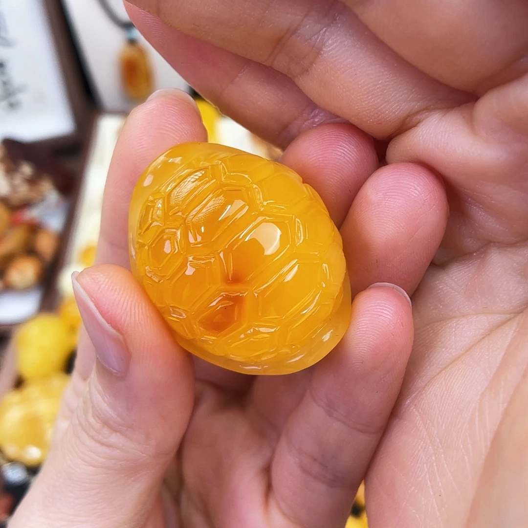 R***r琥珀未镶嵌珠宝奇石