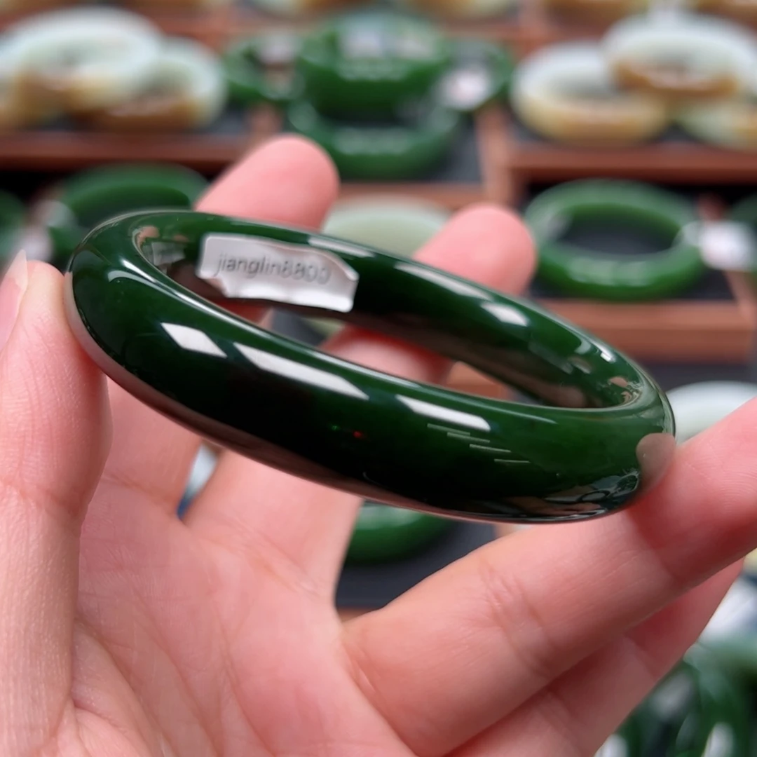 未镶嵌手镯和田玉（碧玉）
